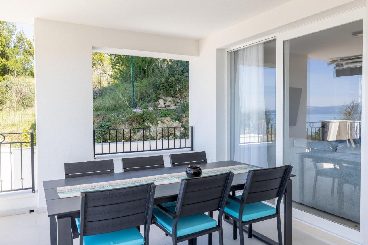 Villa Smaragd - Lapis - Luxury Apartment With Shared Pool Makarska Extérieur photo