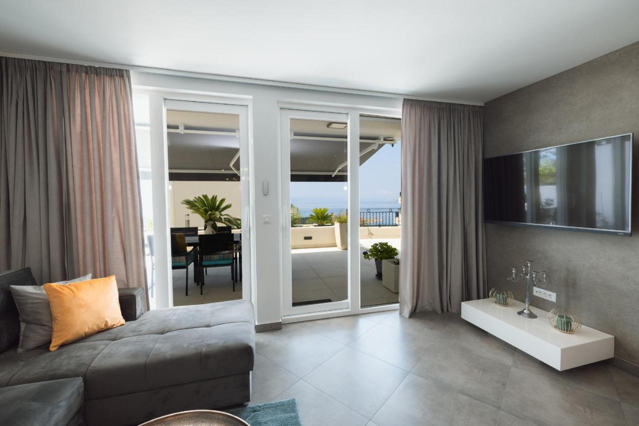 Villa Smaragd - Lapis - Luxury Apartment With Shared Pool Makarska Extérieur photo